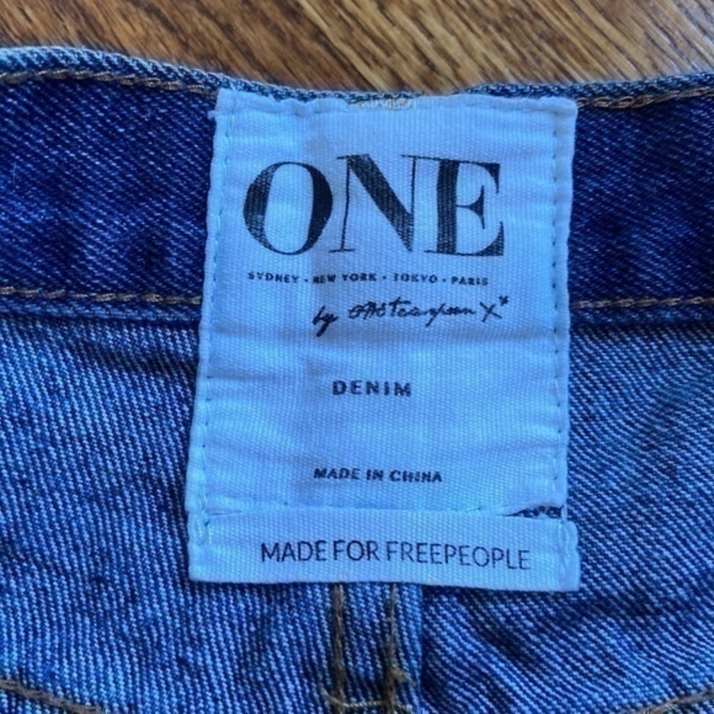 One Teaspoon Vintage Ripped Blue Denim Cutoff Shorts - Picture 2 of 4